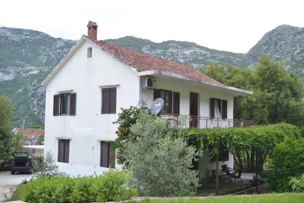 Apartments Nikovic Risan Kültér fotó