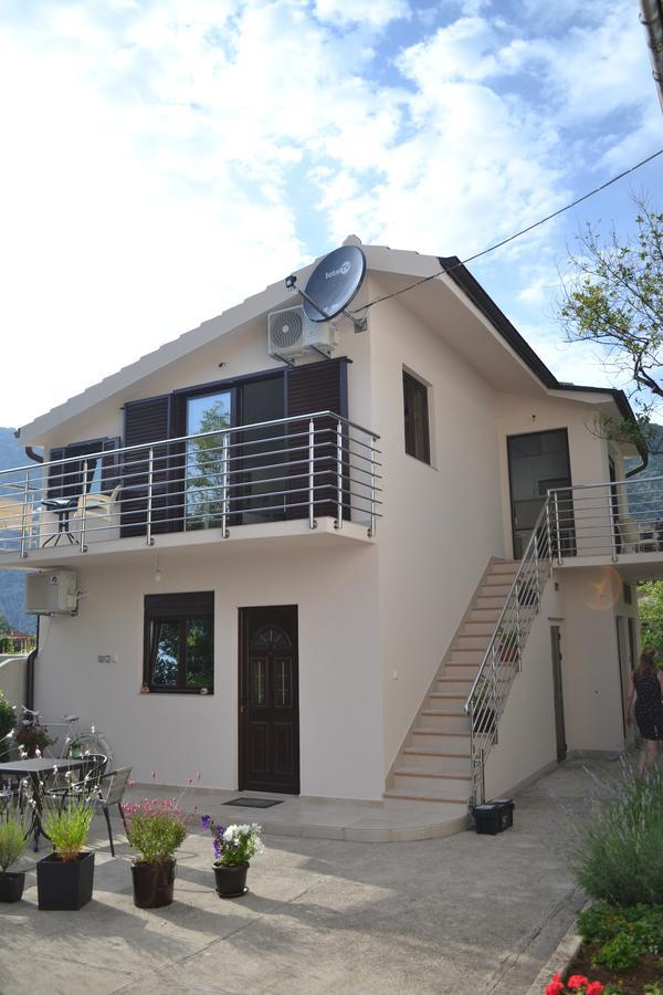 Apartments Nikovic Risan Kültér fotó